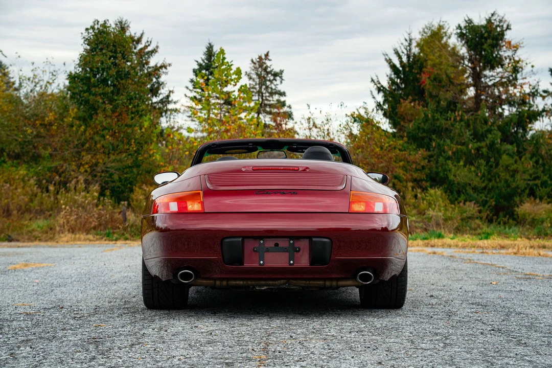 1999 Porsche 996 Carrera - Image 28 of 31