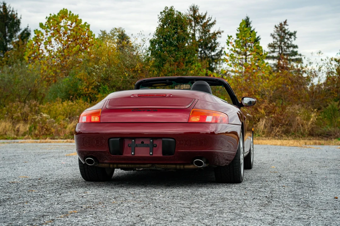 1999 Porsche 996 Carrera - Image 30 of 31