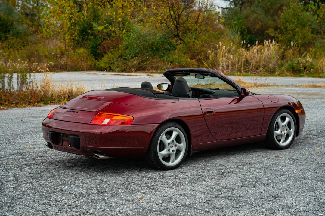 1999 Porsche 996 Carrera - Image 25 of 31