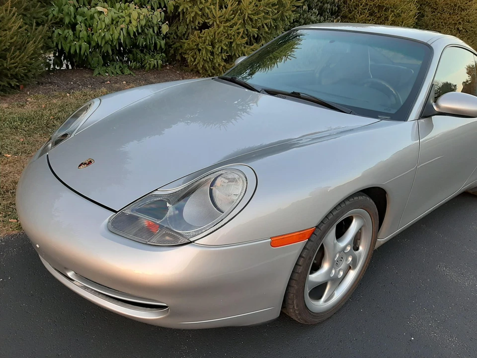 1999 Porsche 996 Carrera - Image 28 of 31