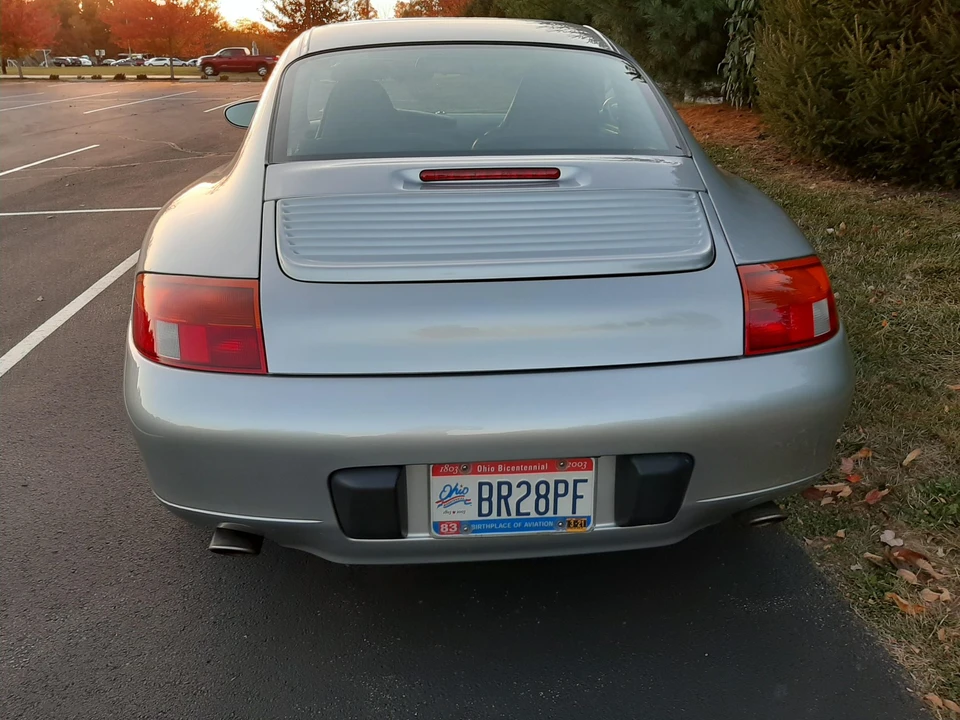 1999 Porsche 996 Carrera - Image 9 of 31