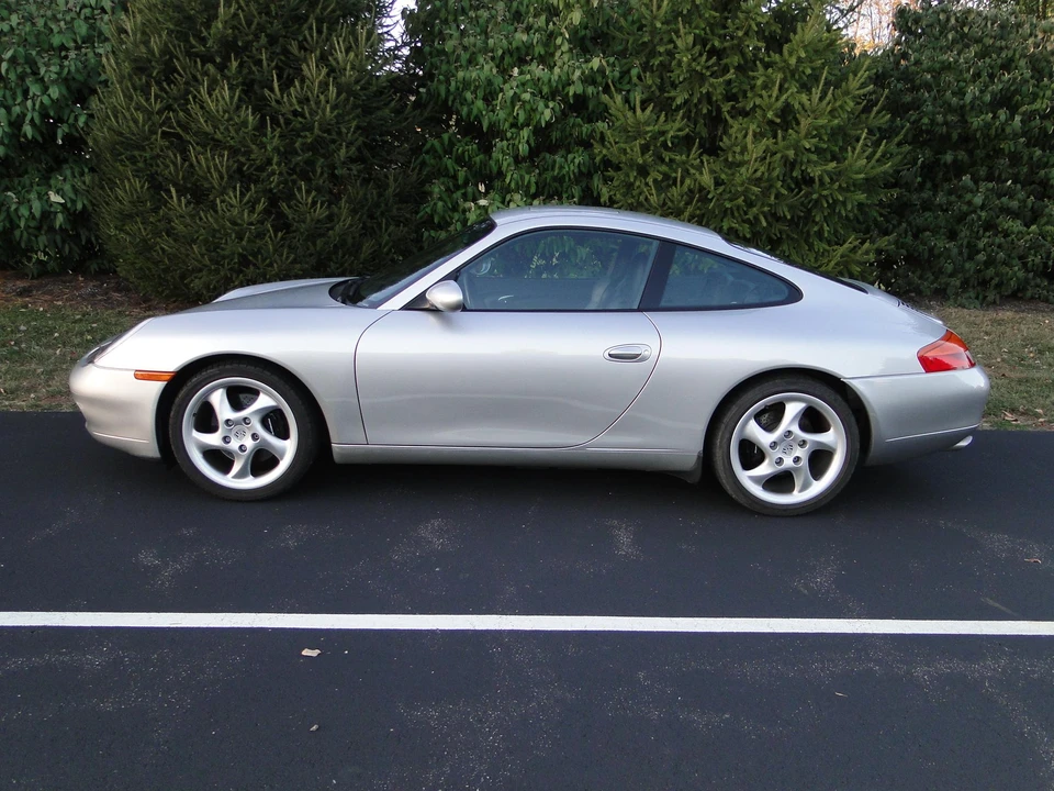 1999 Porsche 996 Carrera - Image 4 of 31