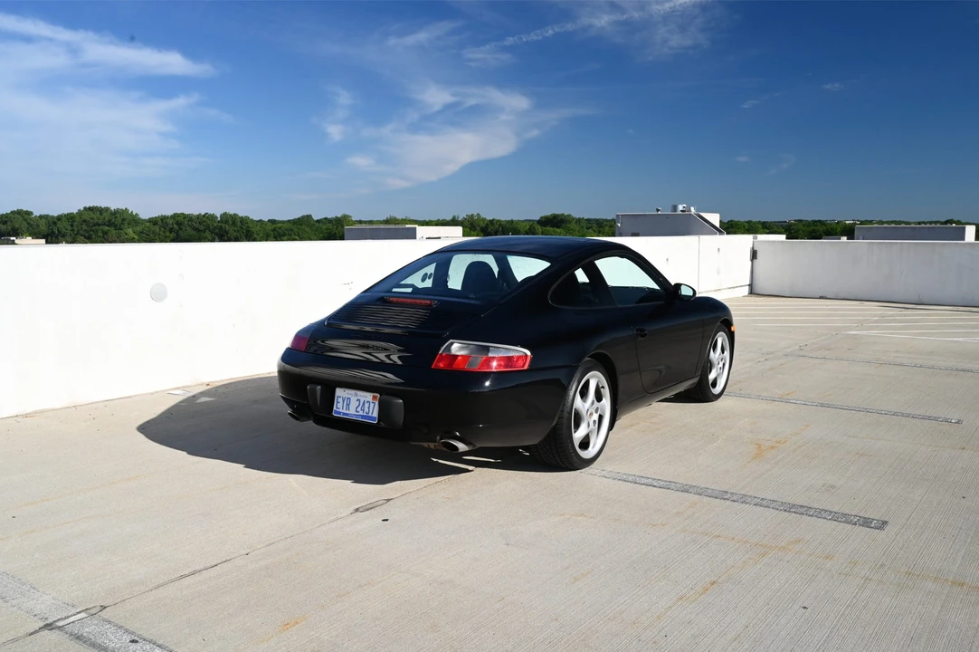 1999 Porsche 996 Carrera - Image 16 of 31