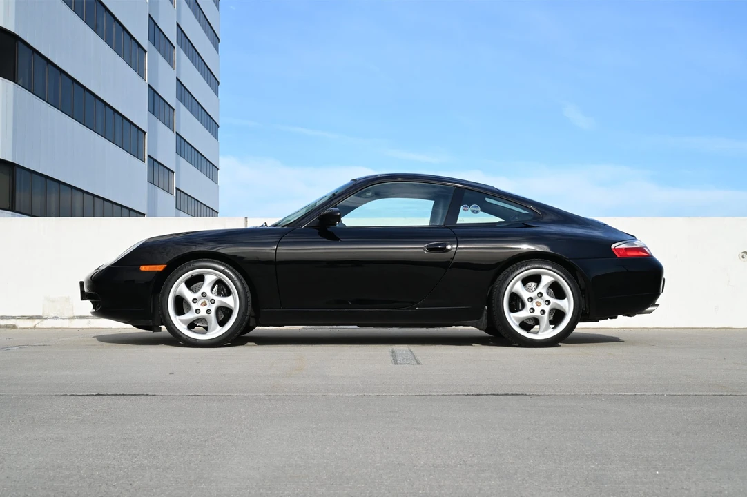 1999 Porsche 996 Carrera - Image 21 of 31