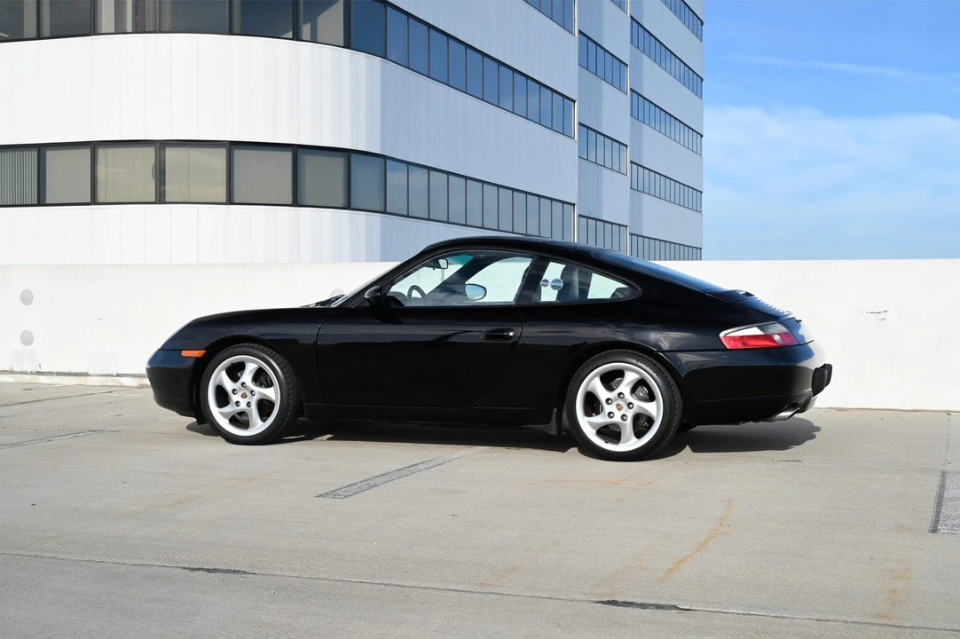 1999 Porsche 996 Carrera - Image 20 of 31