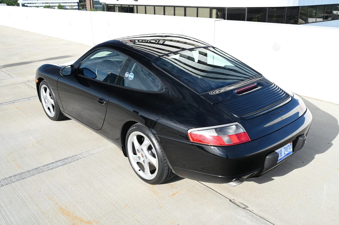 1999 Porsche 996 Carrera - Image 18 of 31