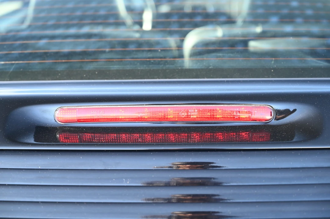 1999 Porsche 996 Carrera - Image 23 of 31