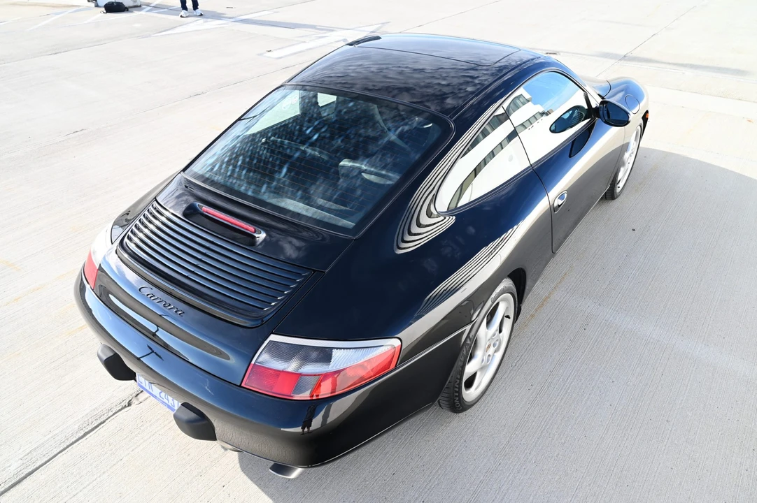 1999 Porsche 996 Carrera - Image 10 of 31