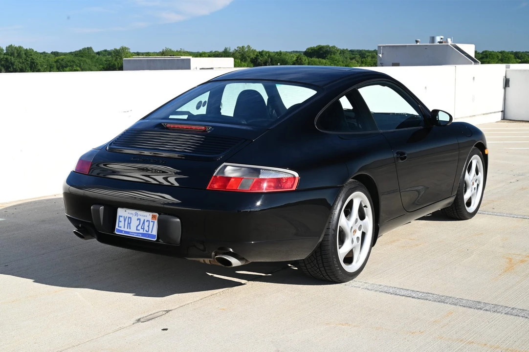 1999 Porsche 996 Carrera - Image 14 of 31