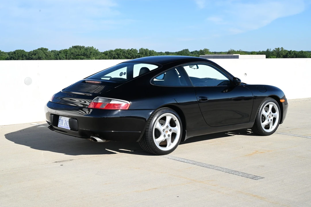1999 Porsche 996 Carrera - Image 11 of 31