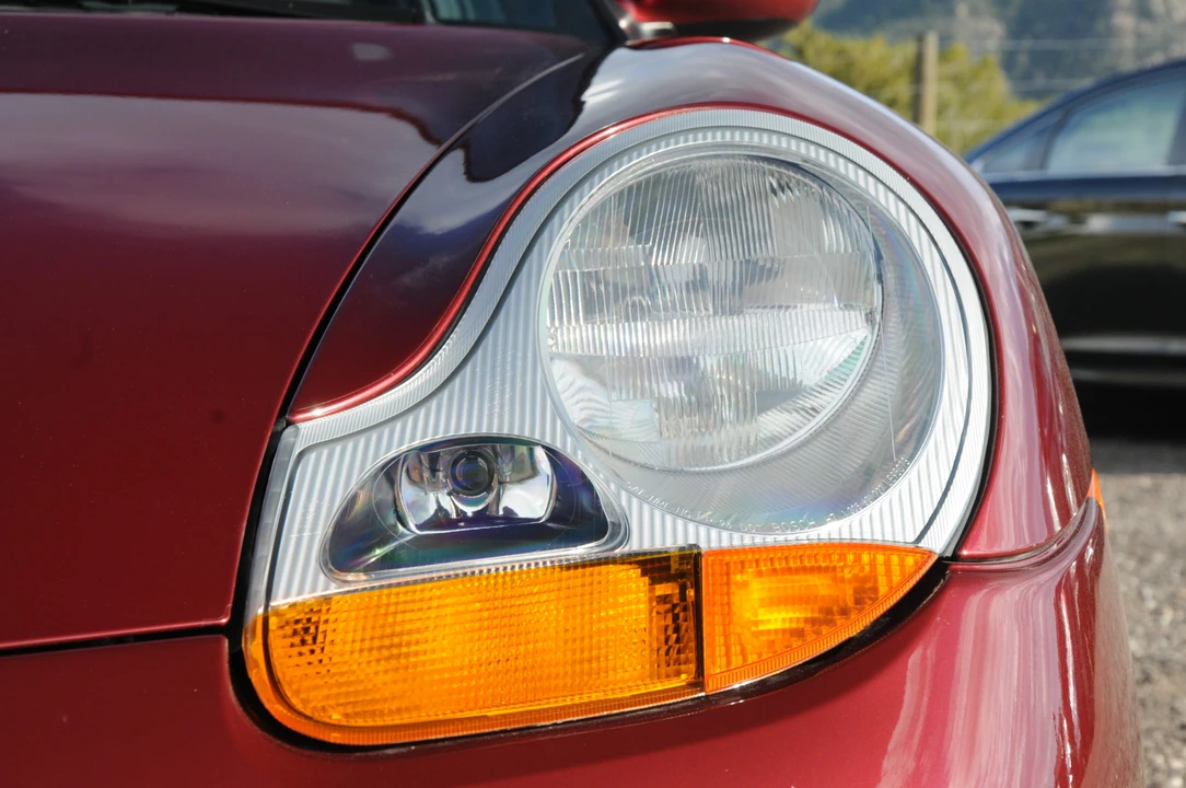 1999 Porsche 996 Carrera - Image 23 of 31