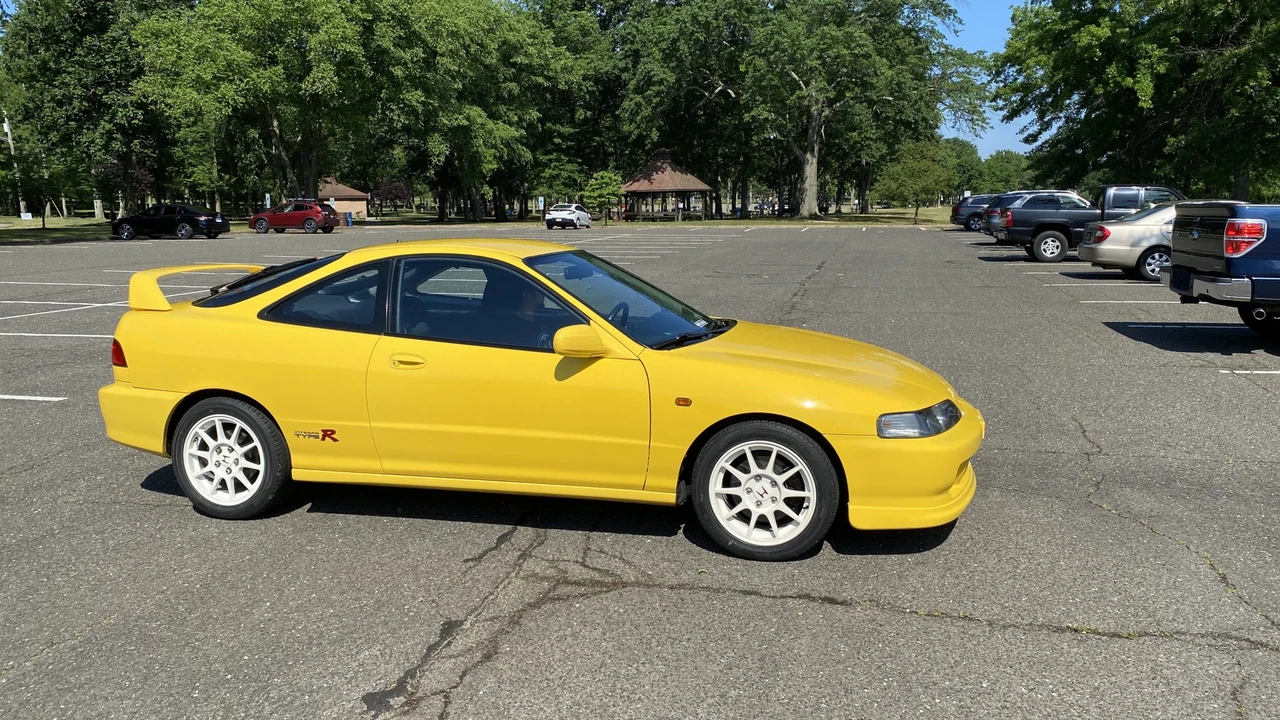 2000 Acura Integra Type R 3rd Gen - Image 2 of 31