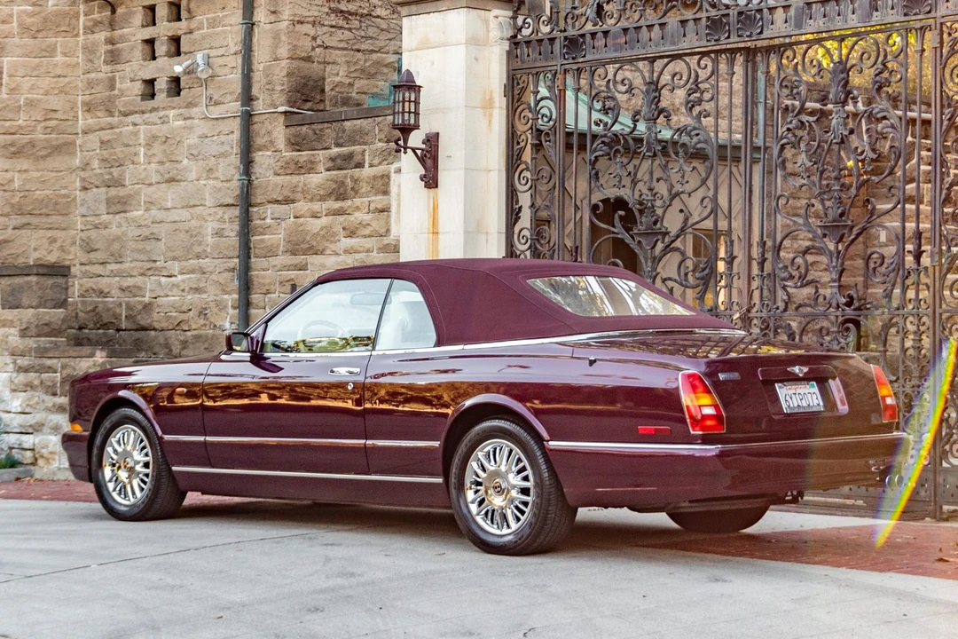 2000 Bentley Azure 1st Gen - Image 14 of 31
