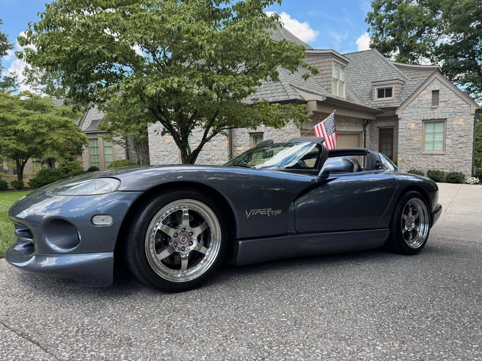 2000 Dodge Viper 2nd Gen - Image 2 of 31