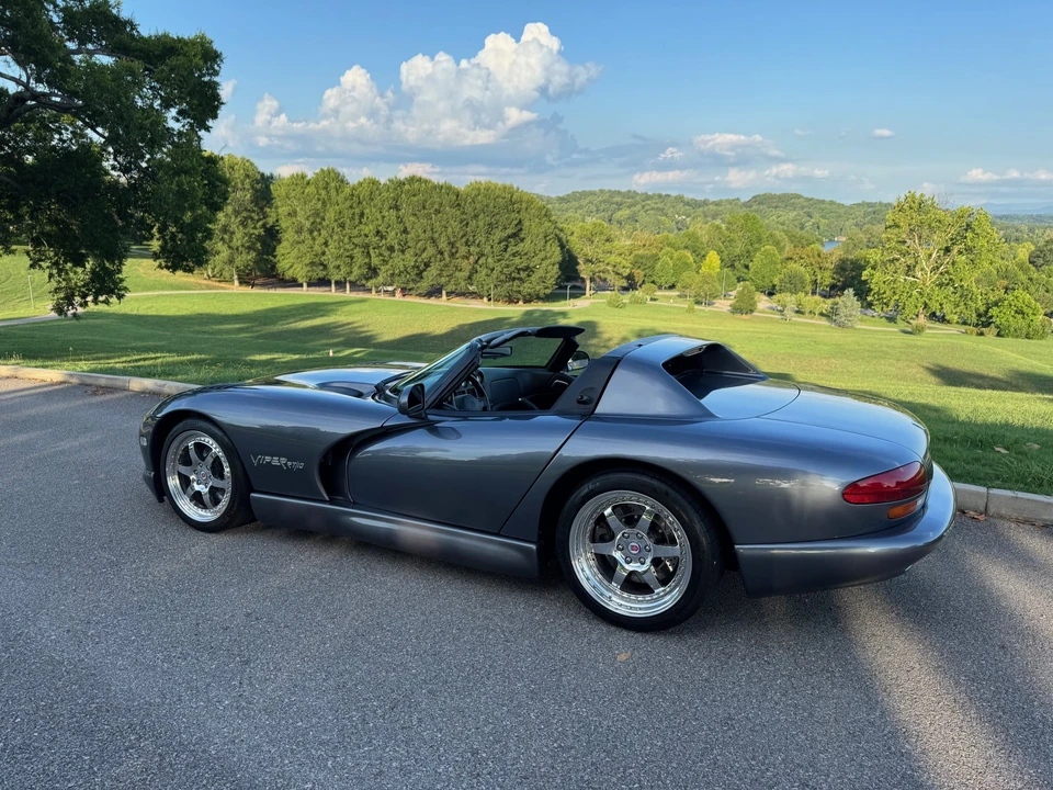 2000 Dodge Viper 2nd Gen - Image 13 of 31