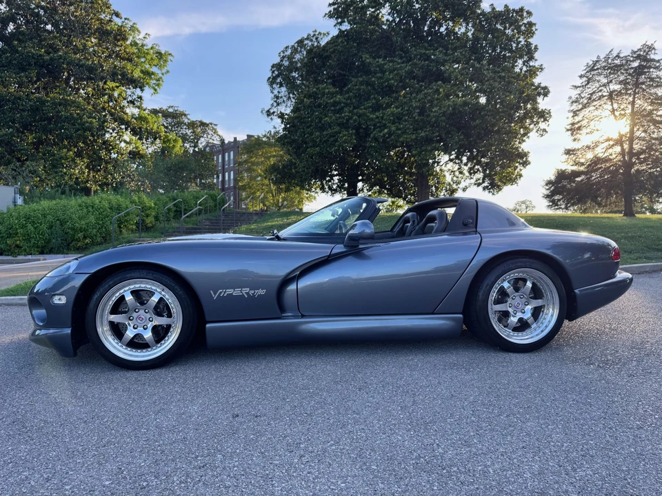2000 Dodge Viper 2nd Gen - Image 17 of 31