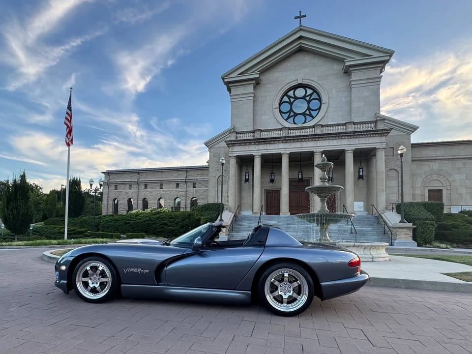 2000 Dodge Viper 2nd Gen - Image 18 of 31