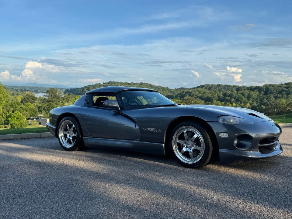2000 Dodge Viper 2nd Gen - Image 21 of 31