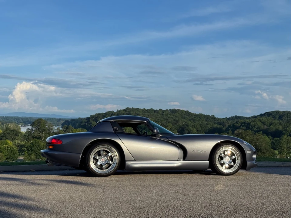 2000 Dodge Viper 2nd Gen - Image 24 of 31