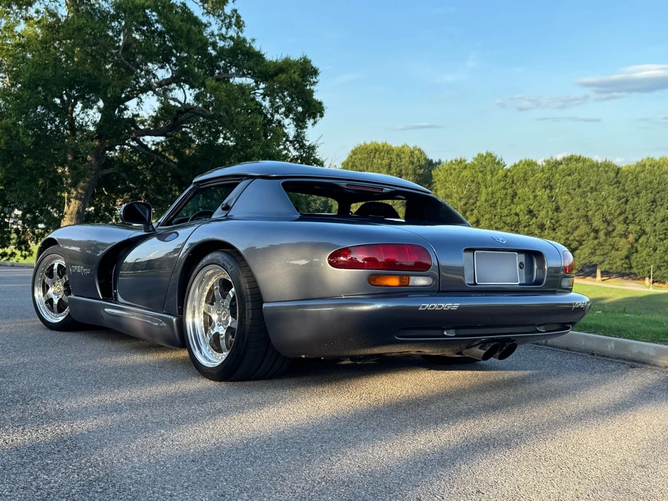 2000 Dodge Viper 2nd Gen - Image 26 of 31