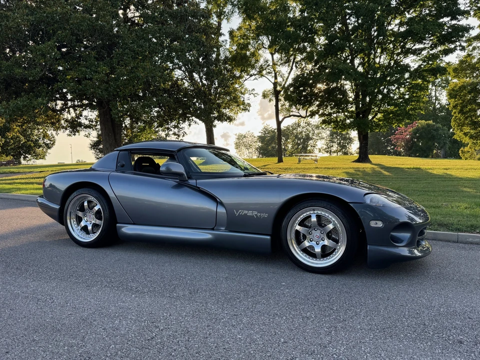 2000 Dodge Viper 2nd Gen - Image 22 of 31