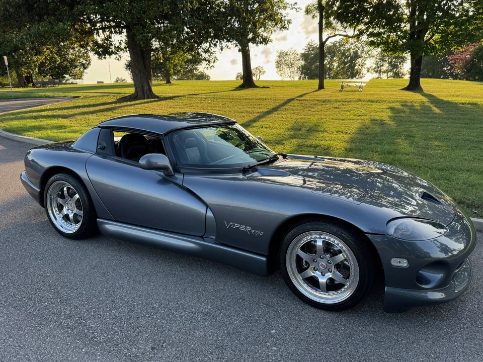 2000 Dodge Viper 2nd Gen - Image 23 of 31