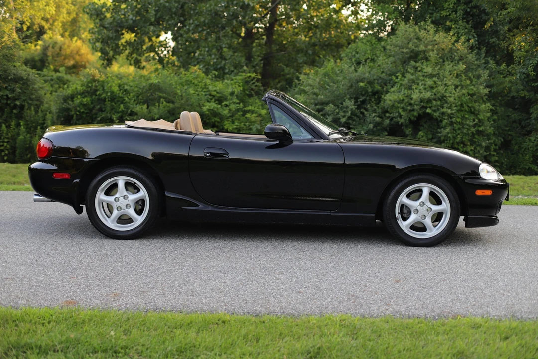 2000 Mazda NB MX-5 Miata - Image 18 of 31