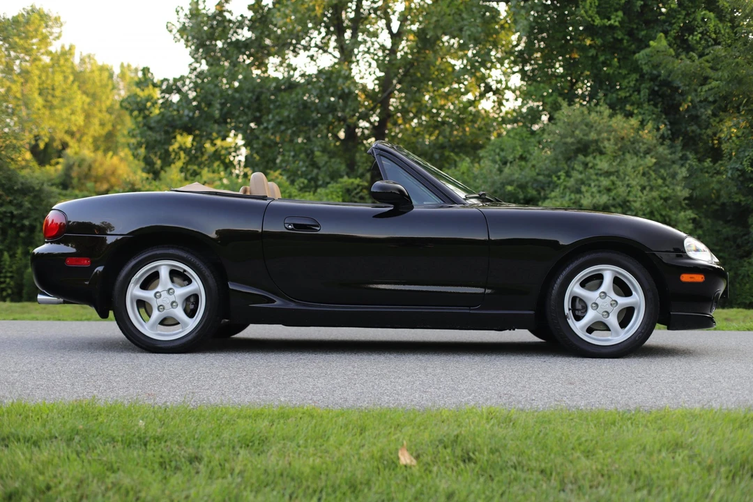 2000 Mazda NB MX-5 Miata - Image 19 of 31