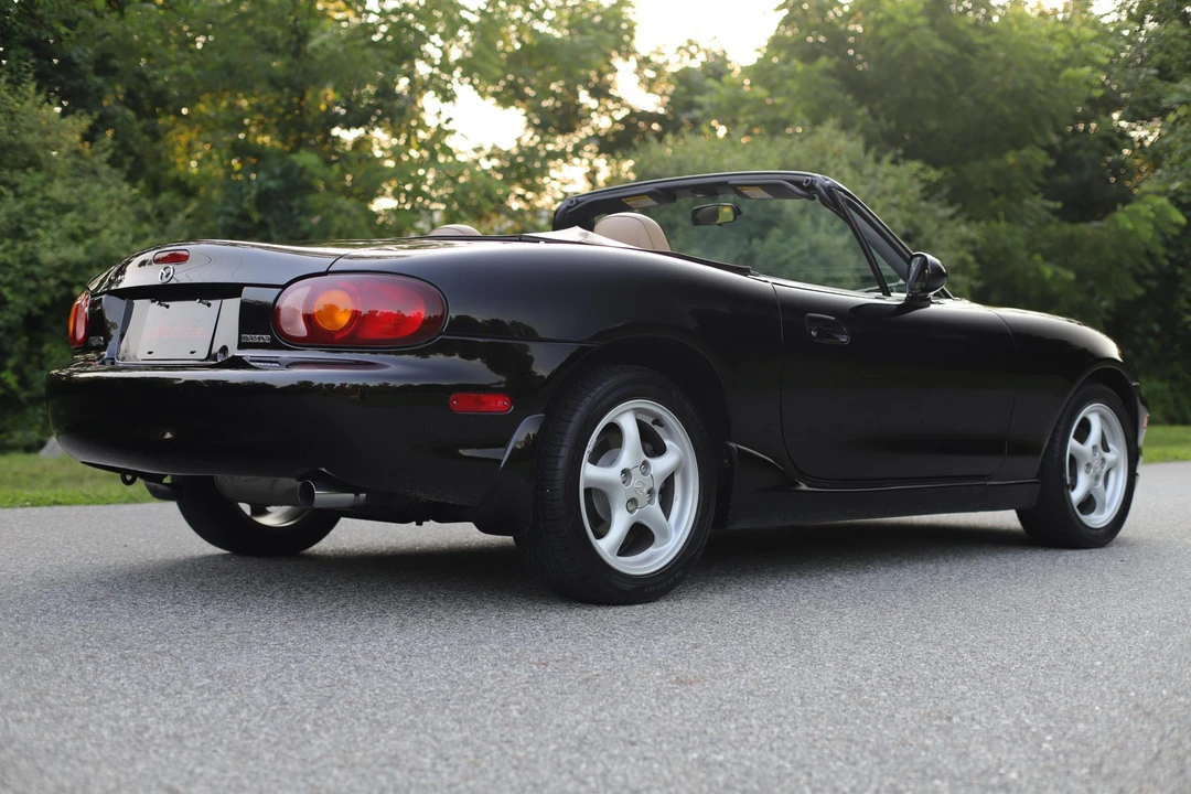 2000 Mazda NB MX-5 Miata - Image 16 of 31