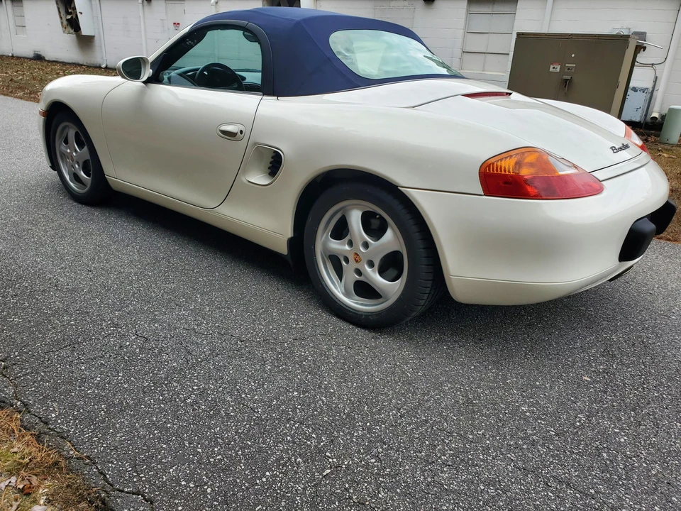 2000 Porsche 986 Boxster - Image 12 of 31