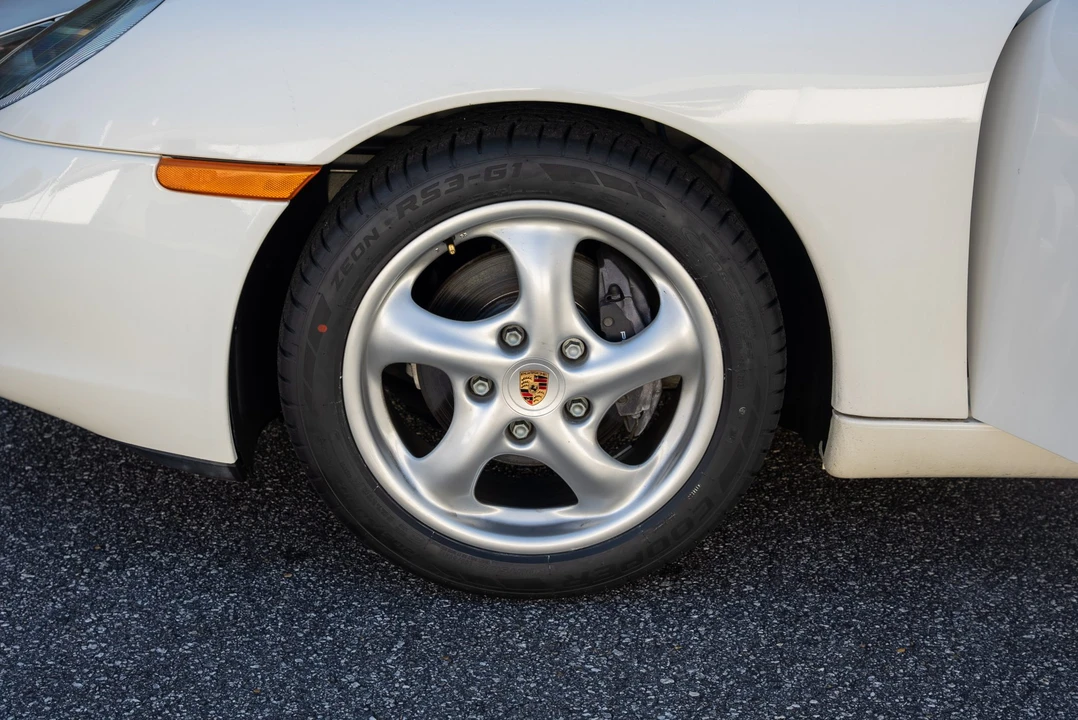 2000 Porsche 986 Boxster - Image 24 of 31