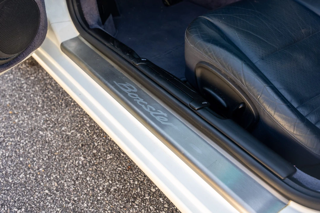 2000 Porsche 986 Boxster - Image 31 of 31