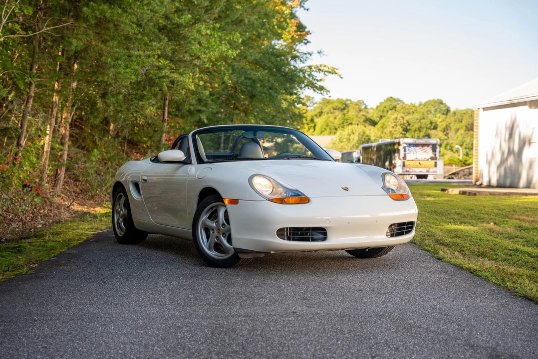 2000 Porsche 986 Boxster - Image 9 of 31