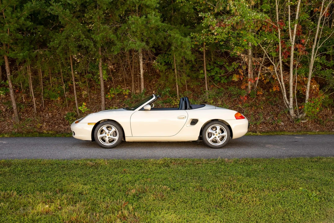 2000 Porsche 986 Boxster - Image 3 of 31