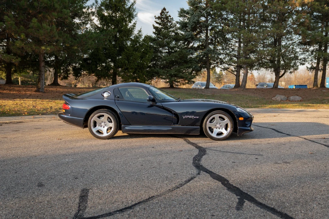 2001 Dodge Viper GTS 2nd Gen - Image 8 of 31