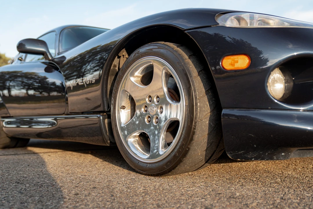 2001 Dodge Viper GTS 2nd Gen - Image 26 of 31