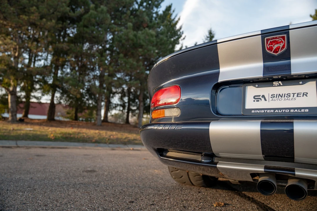 2001 Dodge Viper GTS 2nd Gen - Image 14 of 31