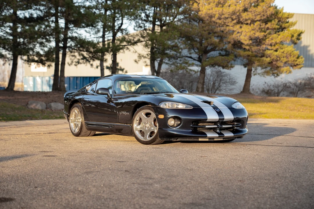 2001 Dodge Viper GTS 2nd Gen - Image 5 of 31