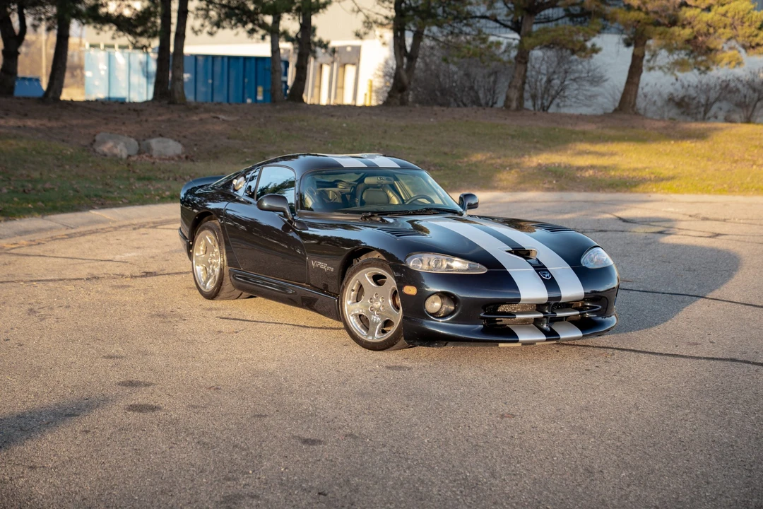 2001 Dodge Viper GTS 2nd Gen - Image 6 of 31