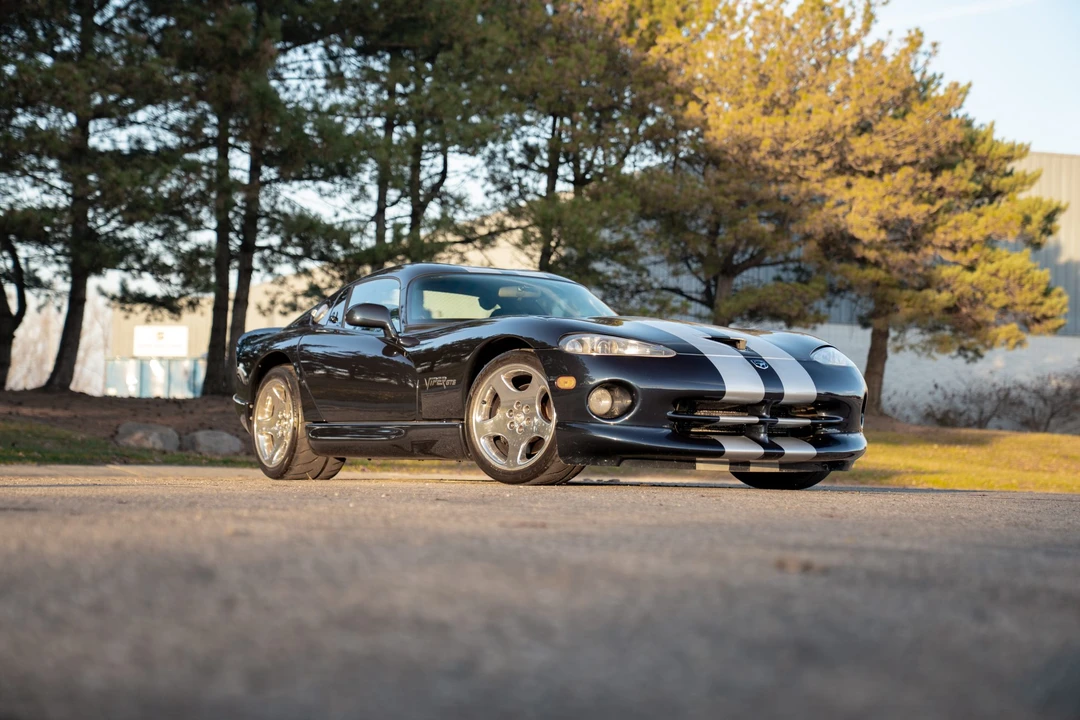 2001 Dodge Viper GTS 2nd Gen - Image 7 of 31