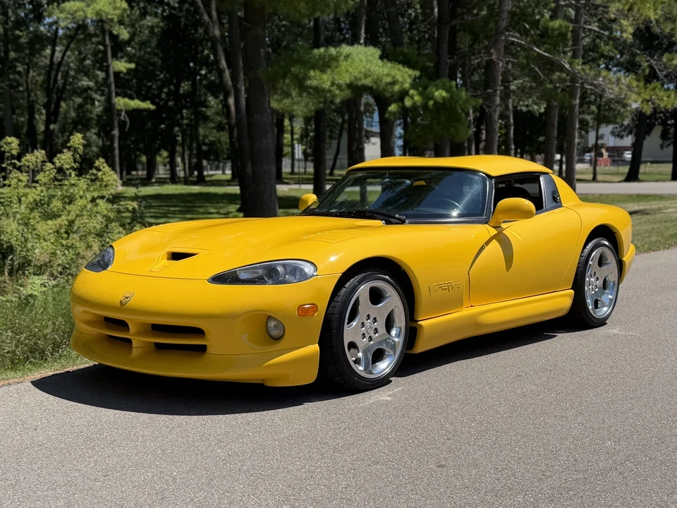 2001 Dodge Viper 2nd Gen - Image 3 of 31
