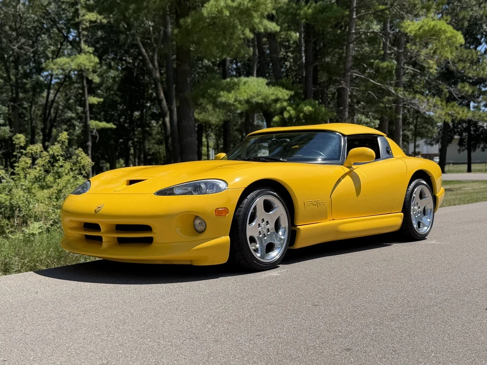 2001 Dodge Viper 2nd Gen - Image 13 of 31
