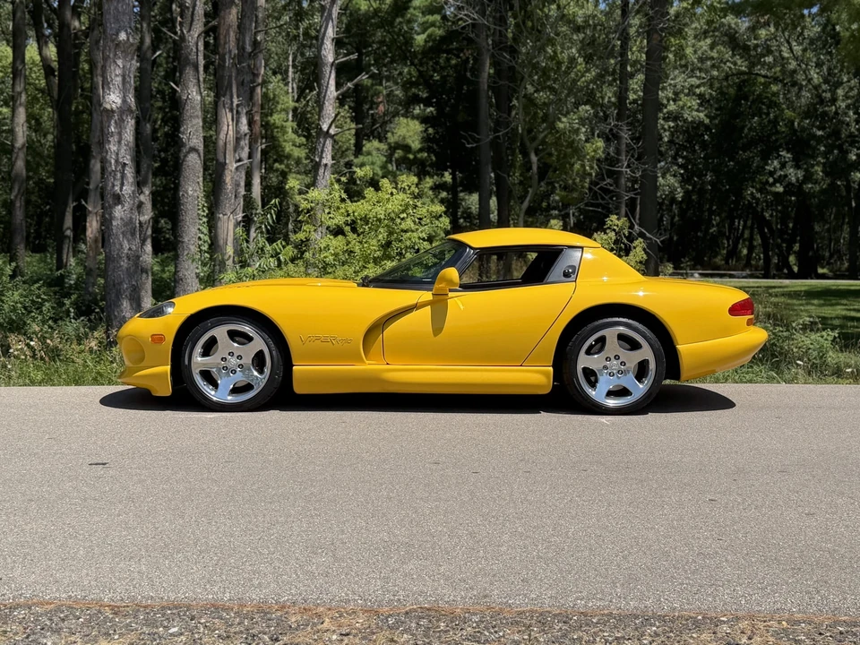2001 Dodge Viper 2nd Gen - Image 15 of 31