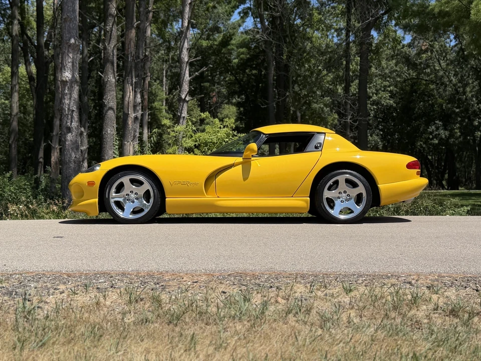 2001 Dodge Viper 2nd Gen - Image 19 of 31