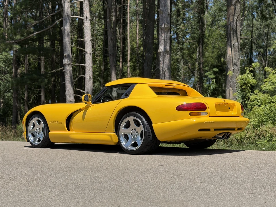 2001 Dodge Viper 2nd Gen - Image 24 of 31