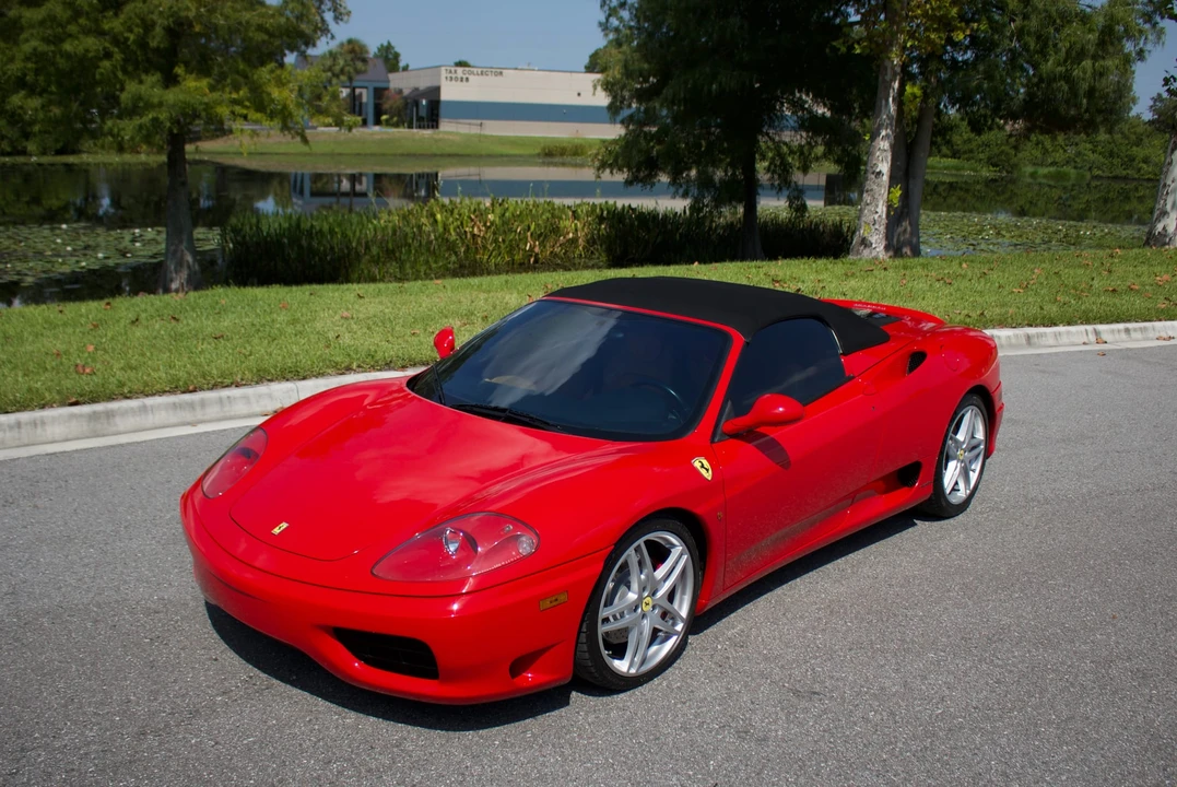2001 Ferrari 360 Spider - Image 2 of 31