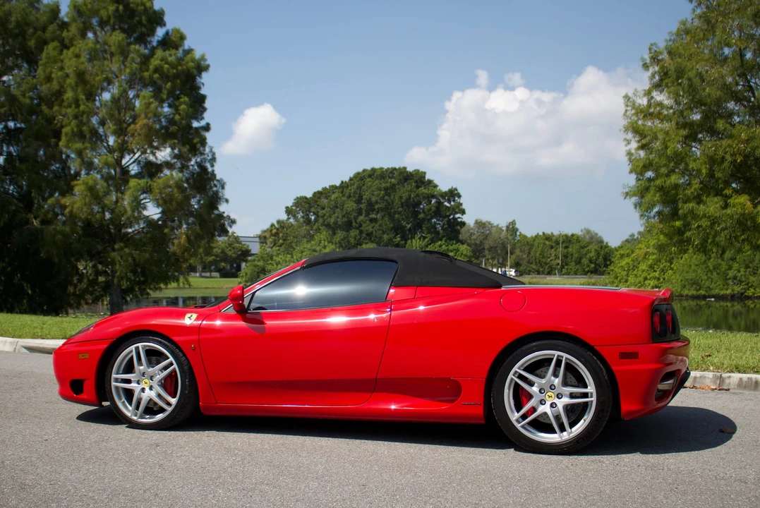 2001 Ferrari 360 Spider - Image 23 of 31