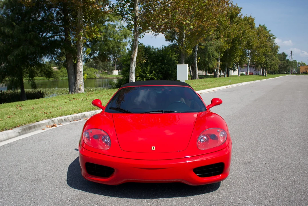 2001 Ferrari 360 Spider - Image 3 of 31
