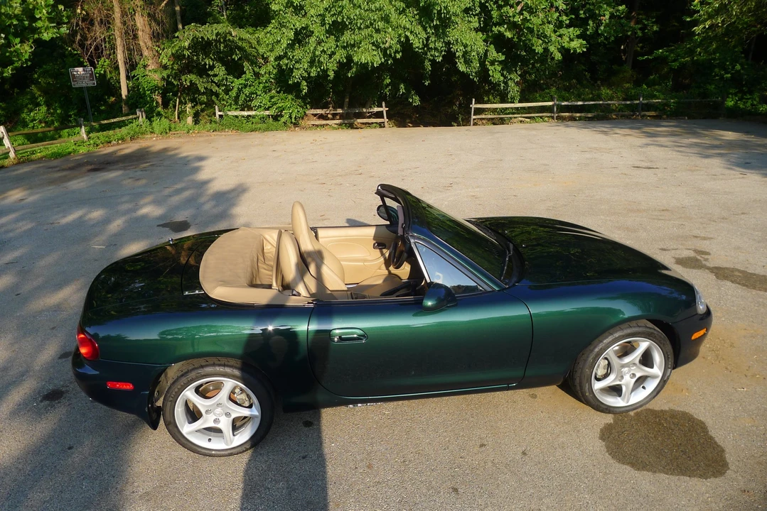 2001 Mazda NB MX-5 Miata - Image 5 of 31
