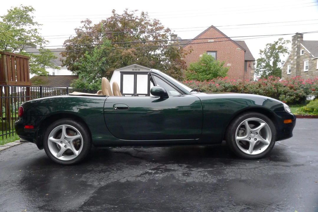 2001 Mazda NB MX-5 Miata - Image 8 of 31
